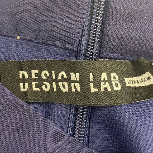 Design Lab Women’s 1 Piece Shorts Jumpsuit Romper L Navy Blue Sleeveless V-Neck - Picture 11 of 14